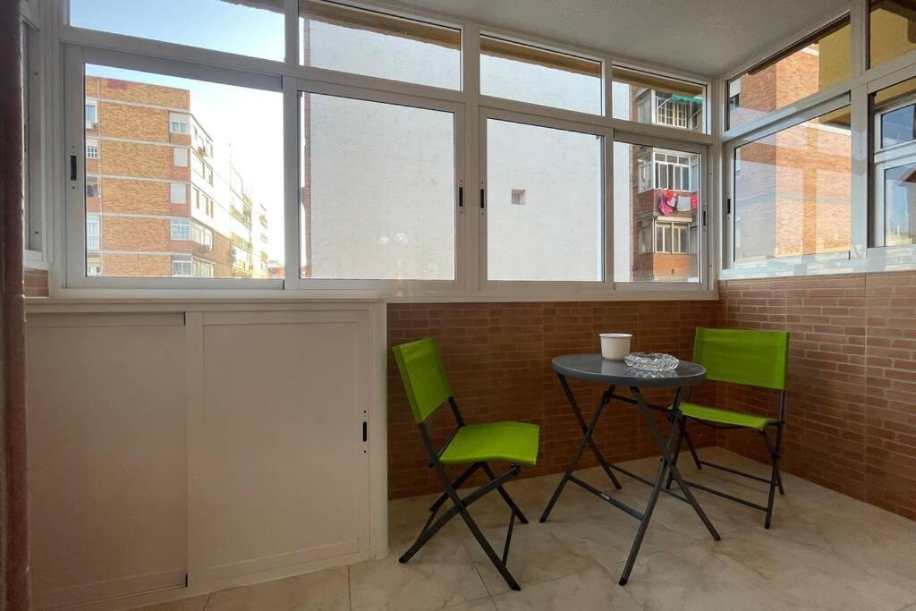 GRAN Y MAGNÍFICO APARTAMENTO EN MáLAGA Exterior foto